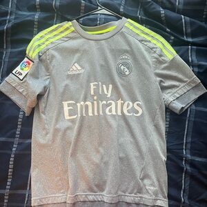 Youth large Real Madrid 2015-2016 away kit